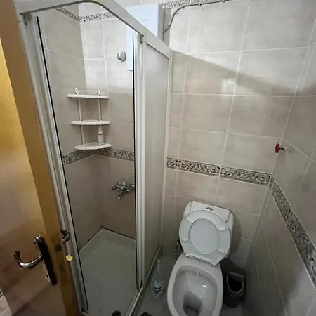 公寓 For Rent Two Plus One Mahmutlar 阿拉尼亚